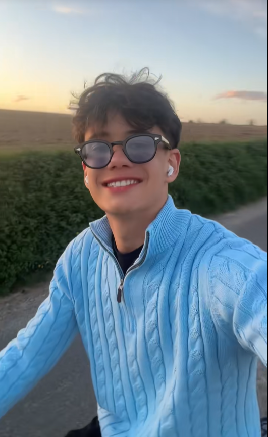 The Astoric's Community